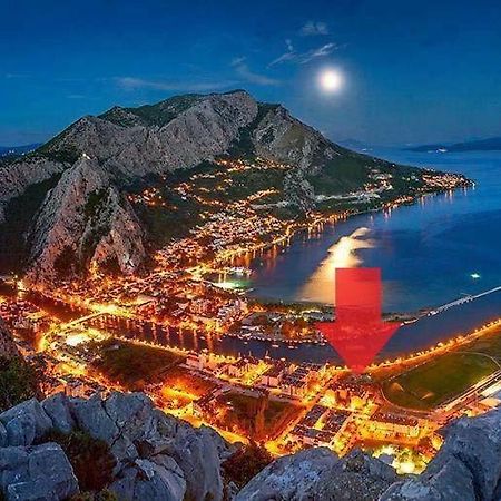 City Apartment Omis Exterior photo